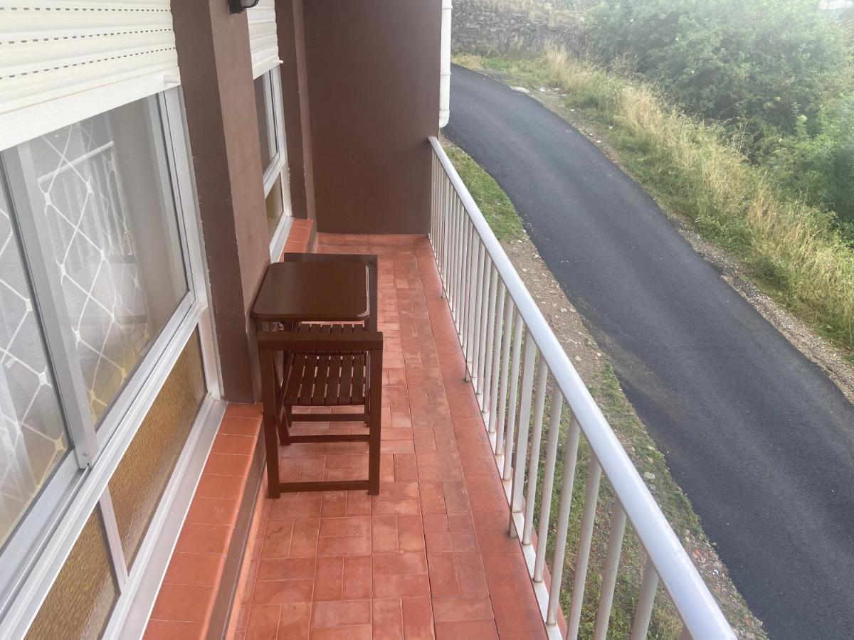 Apartamento Centrico Con Vistas Y Cerca De Playa Pontedeume Exteriör bild