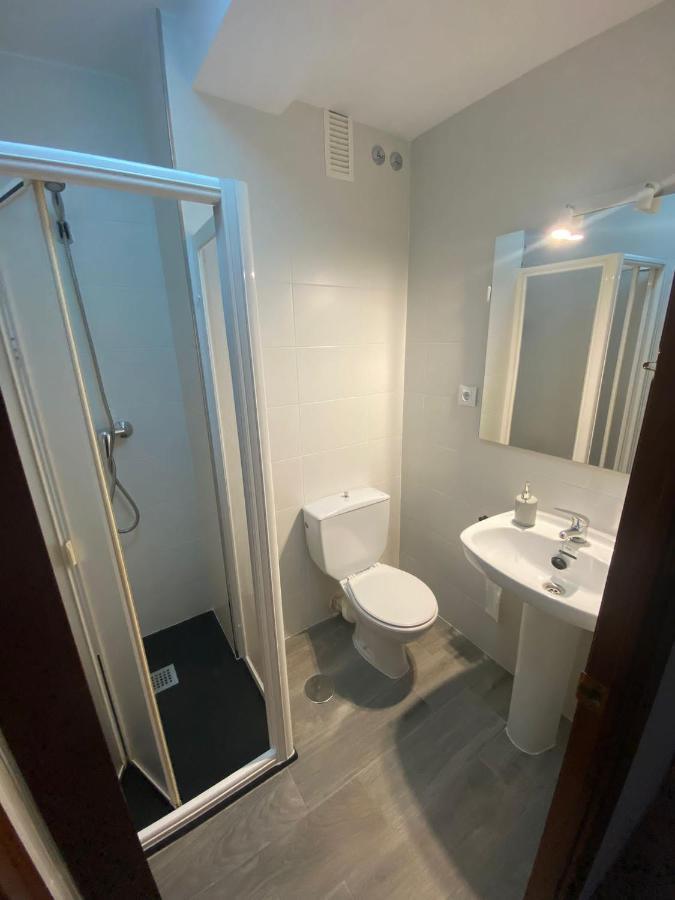 Apartamento Centrico Con Vistas Y Cerca De Playa Pontedeume Exteriör bild