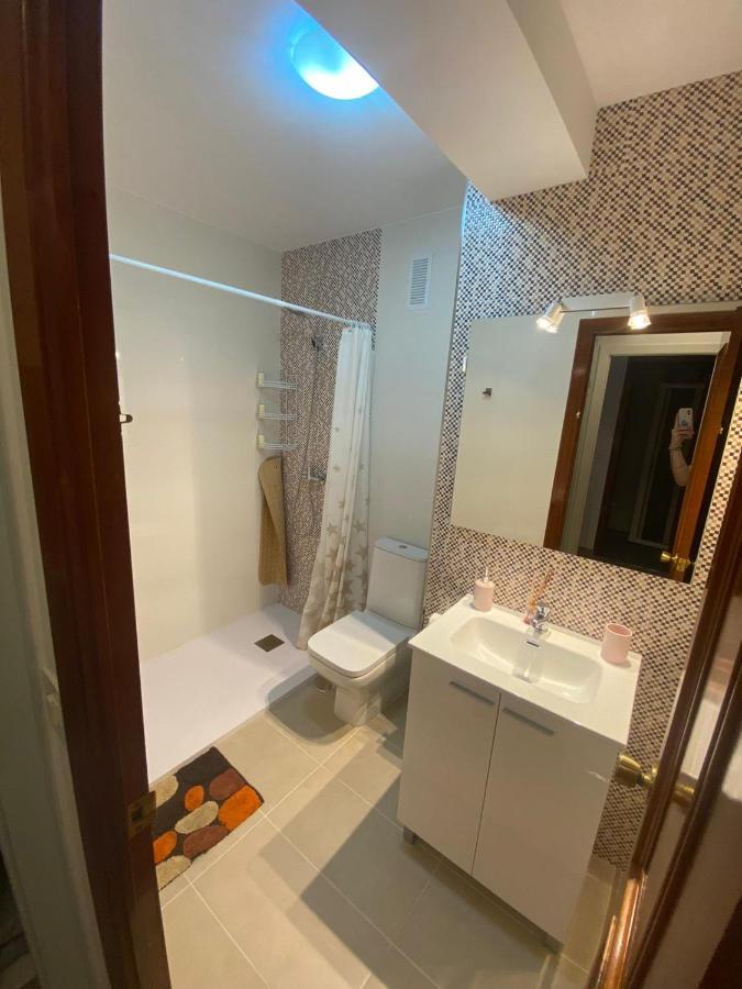 Apartamento Centrico Con Vistas Y Cerca De Playa Pontedeume Exteriör bild